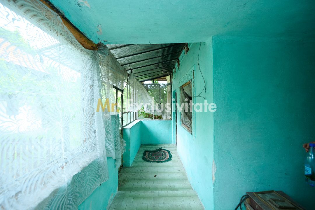 Casa cu teren generos - 4696 mp Apa Sarata - Campulung !! - imaginea 38