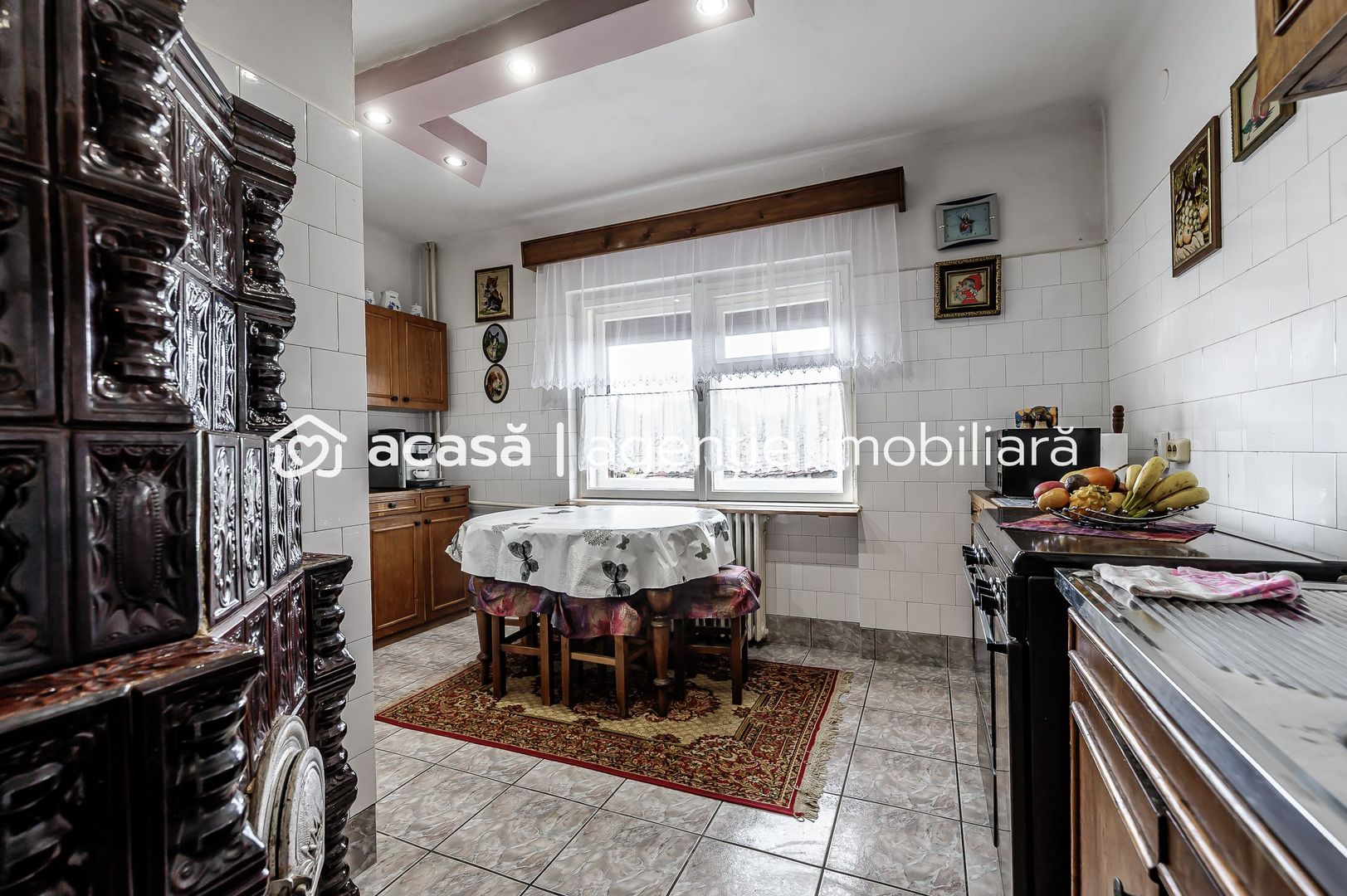 Imagine 4 - Casă din cărămidă cu 8 camere – zonă liniștită, LIPOVA