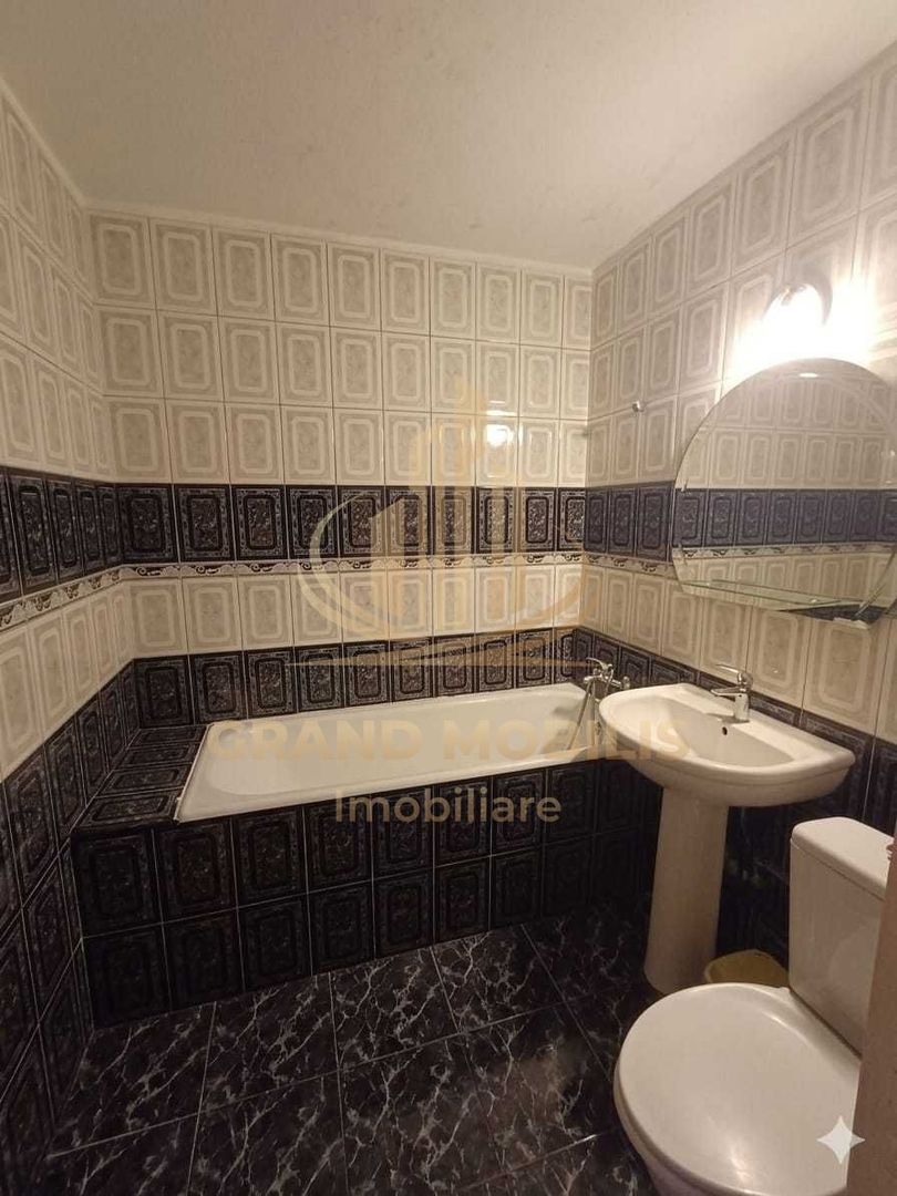 Vand apartament 3 camere doua bai, doua balcoane - imaginea 5