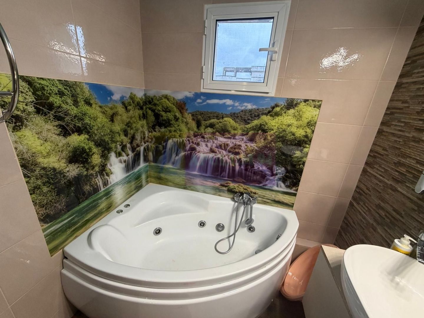 Apartament superb în apropiere de Parcul Tineretului și Metrou
