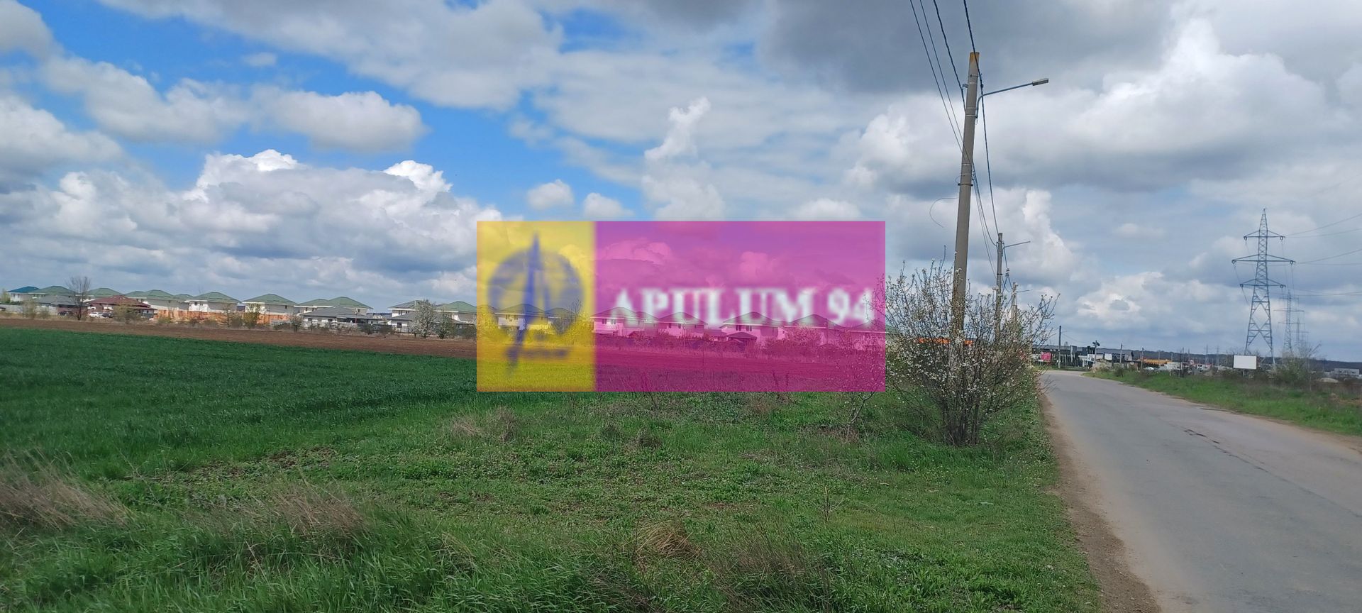 Săbăreni, teren intravilan 1000 mp, cu utilitati în apropiere