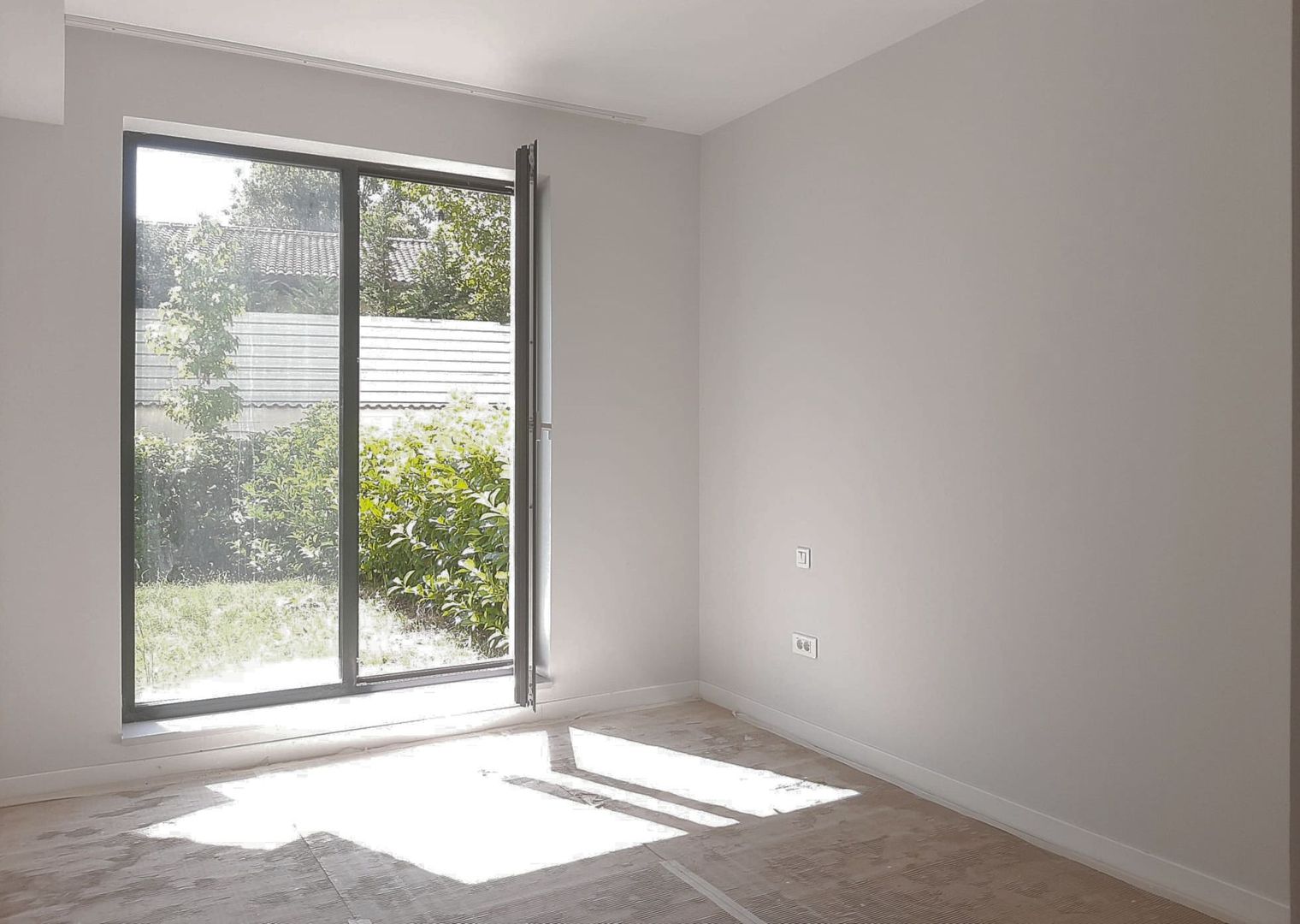 APARTAMENT PREMIUM CU 5 CAMERE ȘI GRĂDINĂ PRIVATĂ DE 160 MP - imaginea 22