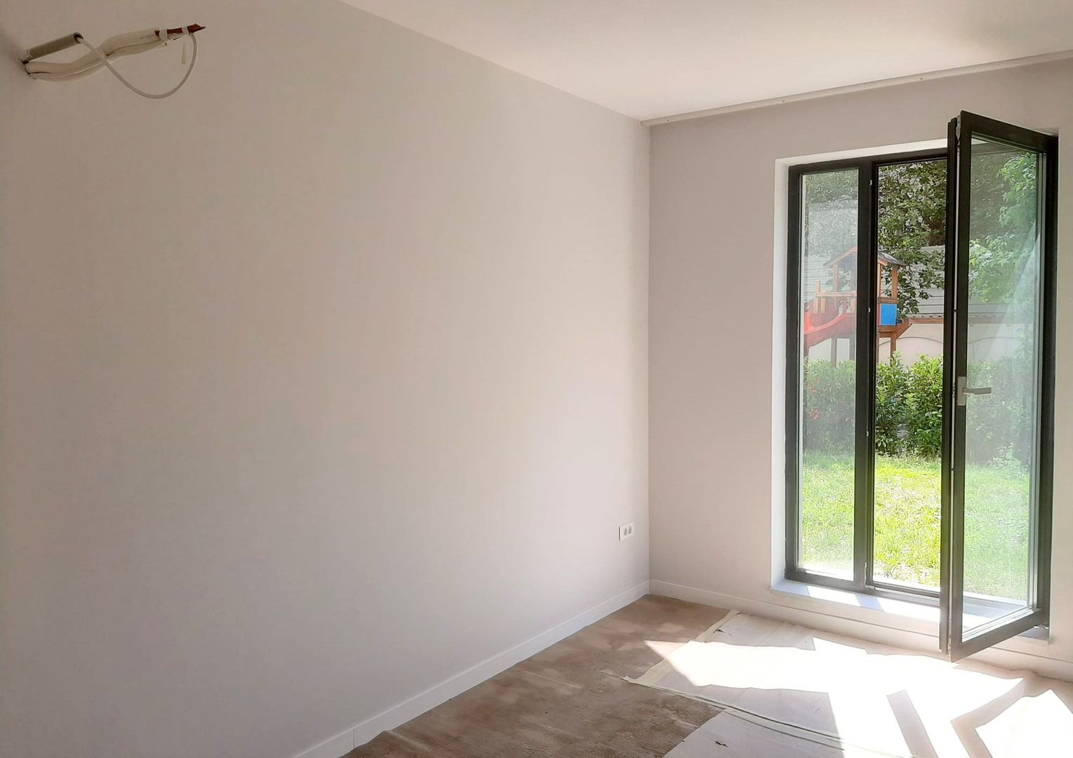 APARTAMENT PREMIUM CU 5 CAMERE ȘI GRĂDINĂ PRIVATĂ DE 160 MP - imaginea 10