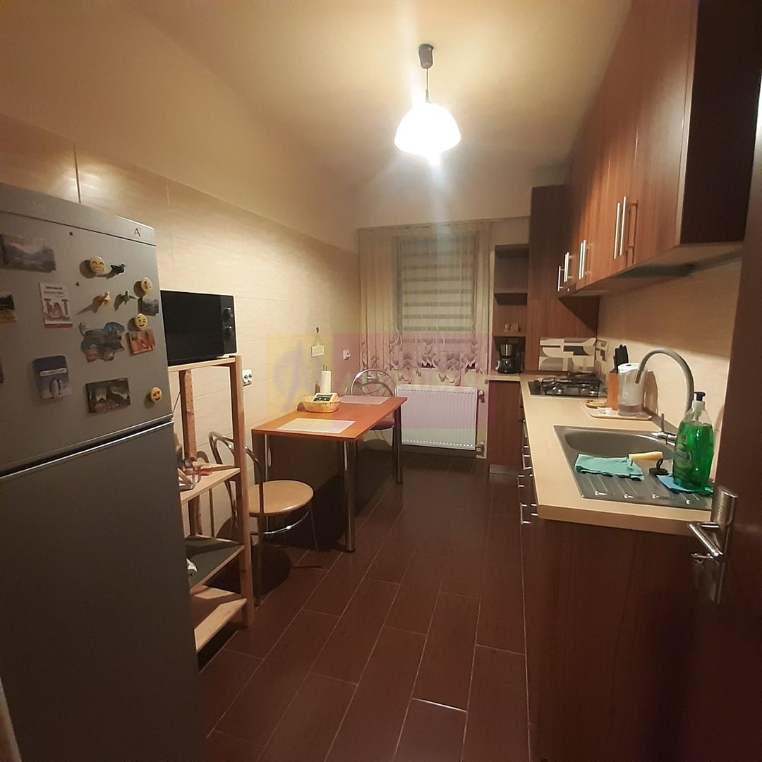 Apartament de închiriat Militari Rezidence în spatele Luna Ballroom