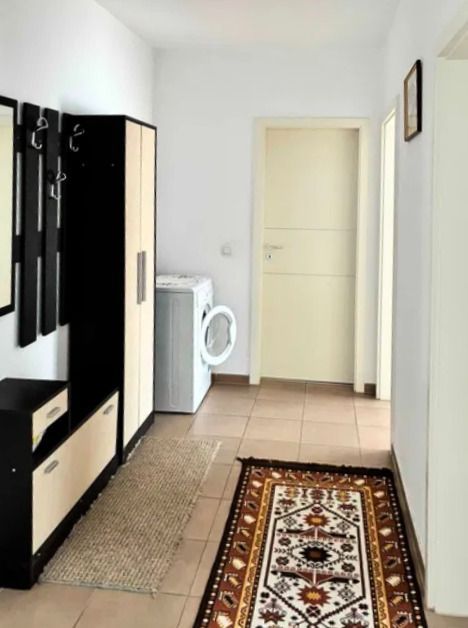 2 camere luminos cu parcare și boxă deal pentru locuire sau investiție - imaginea 7
