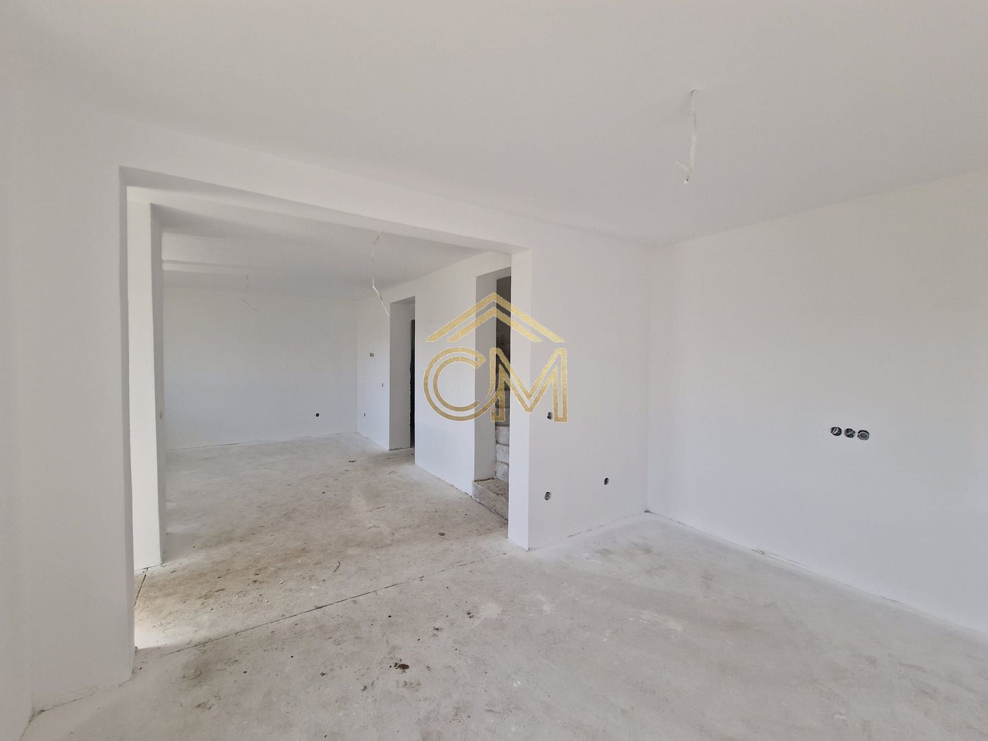 Quadruplex 4 Camere / 82MPU / Terasa / 170MP Curte - imaginea 9