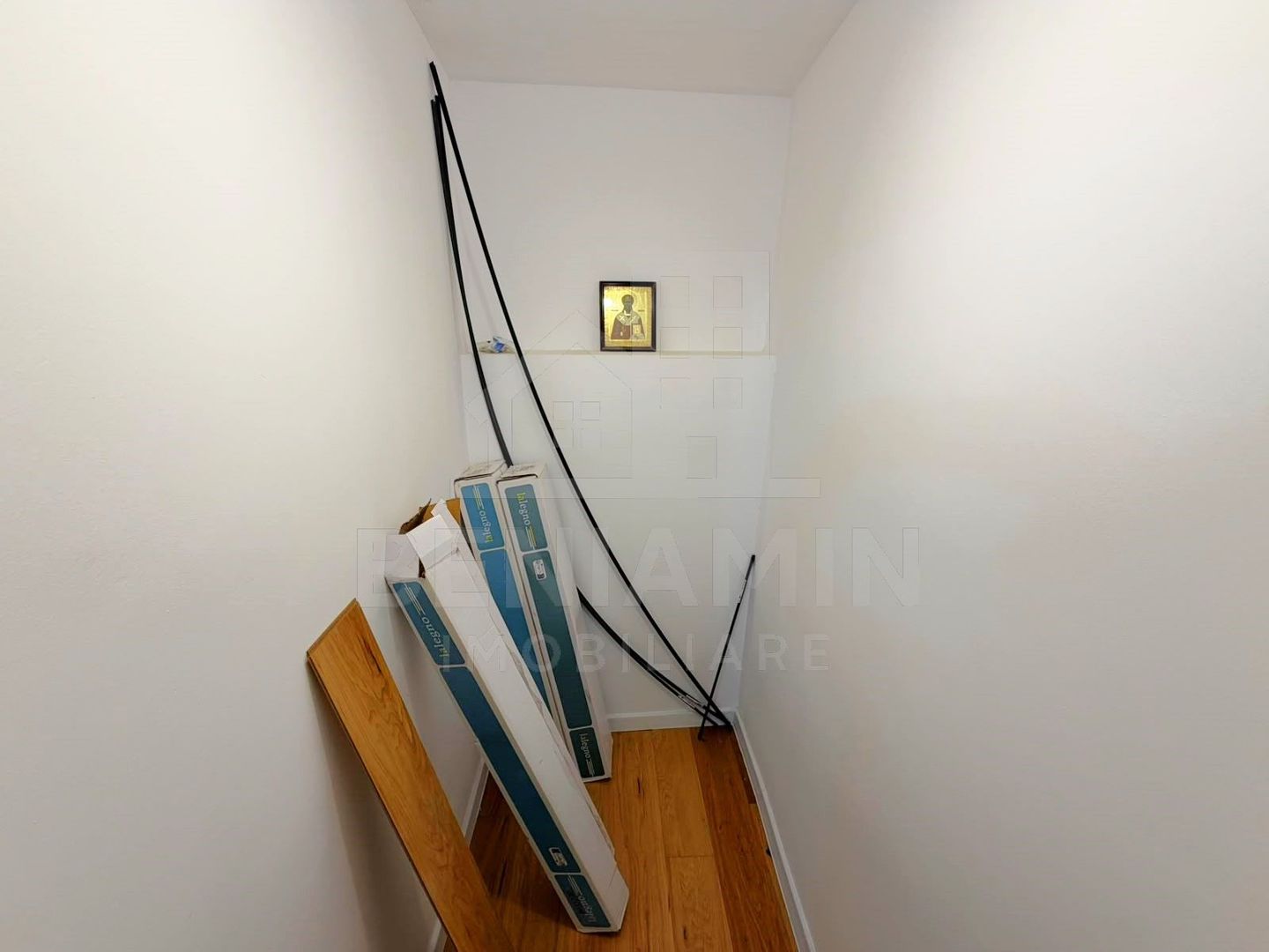 Casa renovata complet in Schei - Brasov cu Terasa Panoramica - imaginea 10