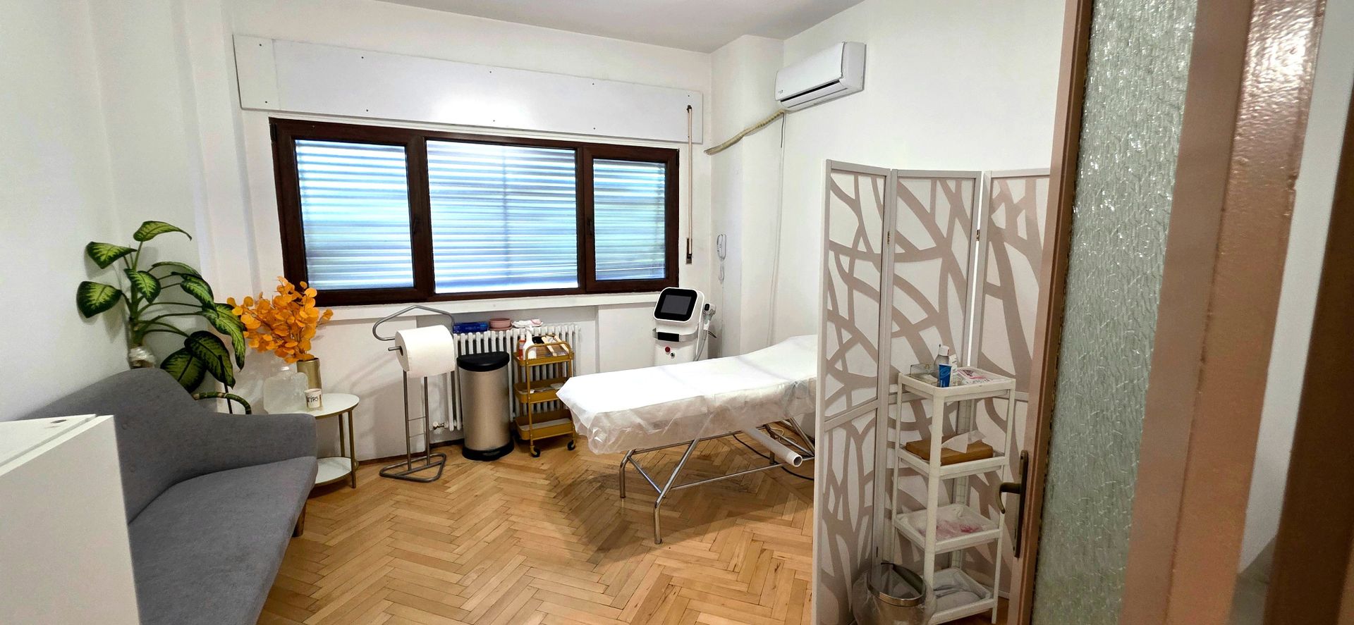Apartament 2 camere de vânzare în zona Universitate ideal investitie - imaginea 4