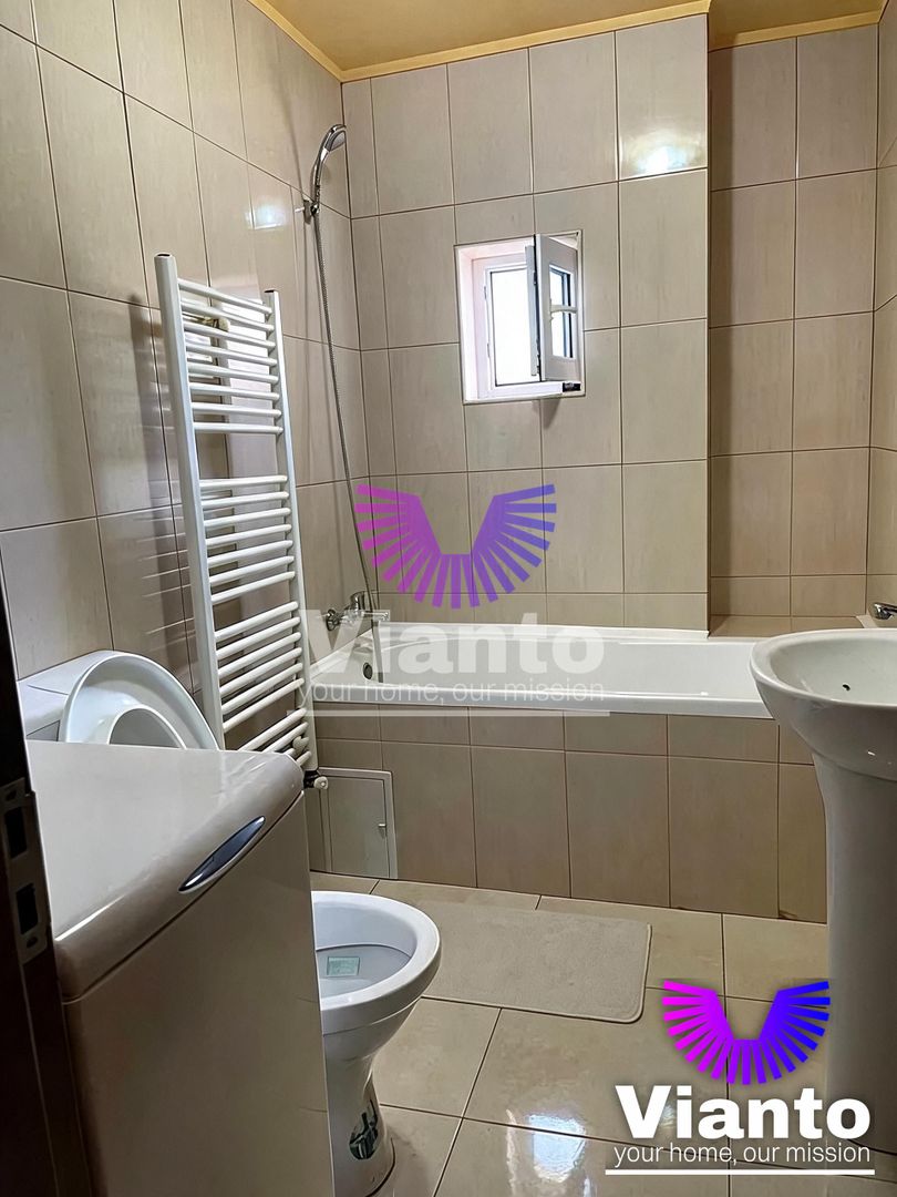 Apartament 2 camere de vanzare zona Mediu
