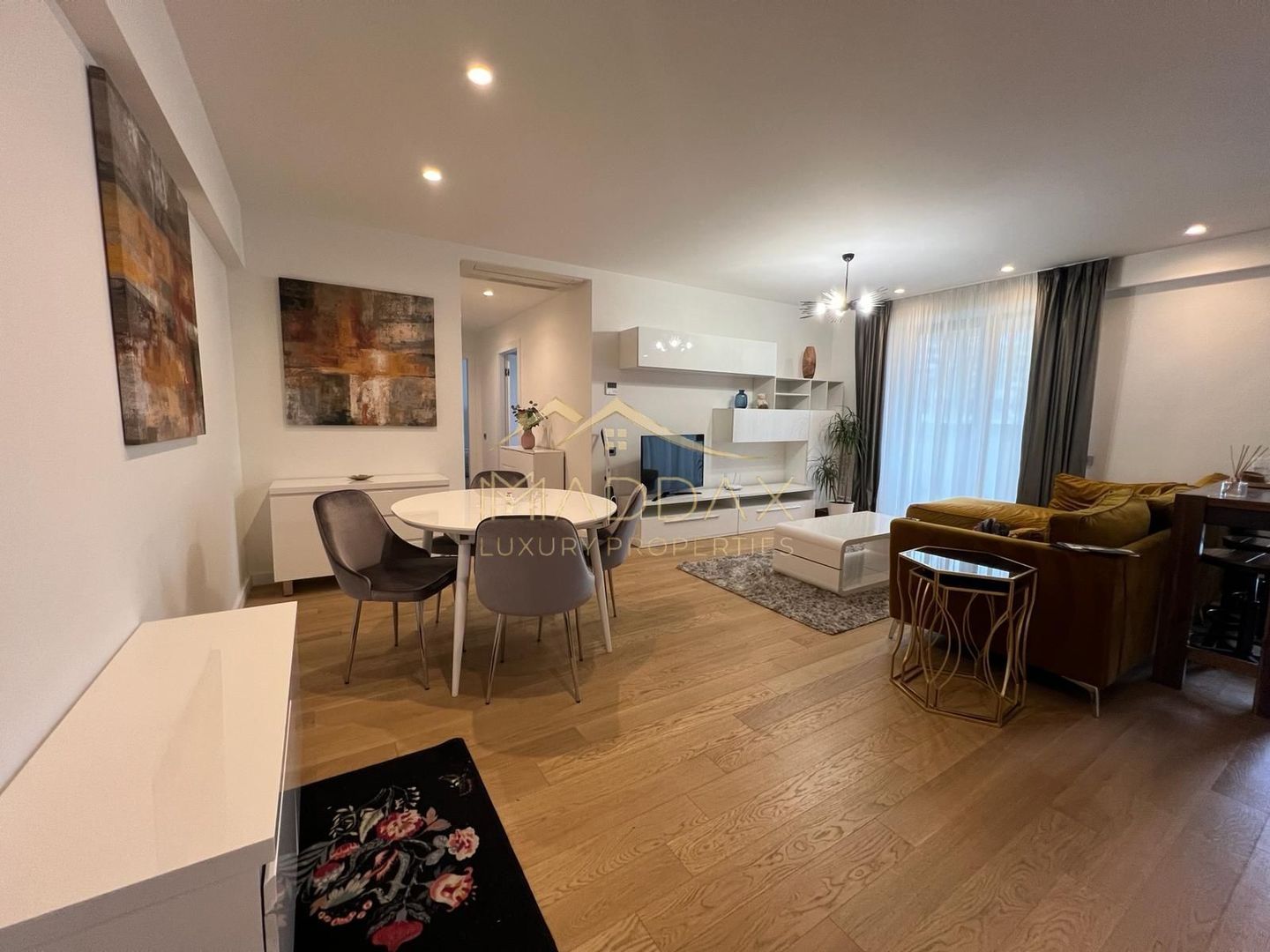 Apartament 3 camere // Promenada // Aviatiei - imaginea 2