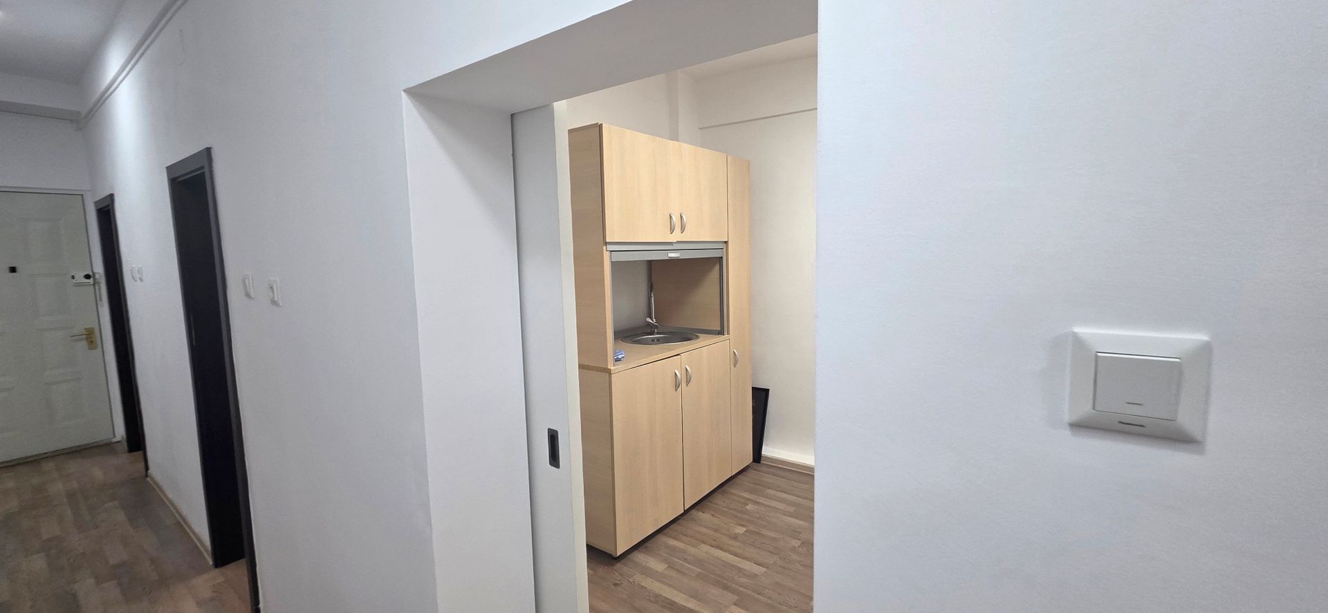 Stirbei Voda  spatiu de birouri parter 90 mp - imaginea 47