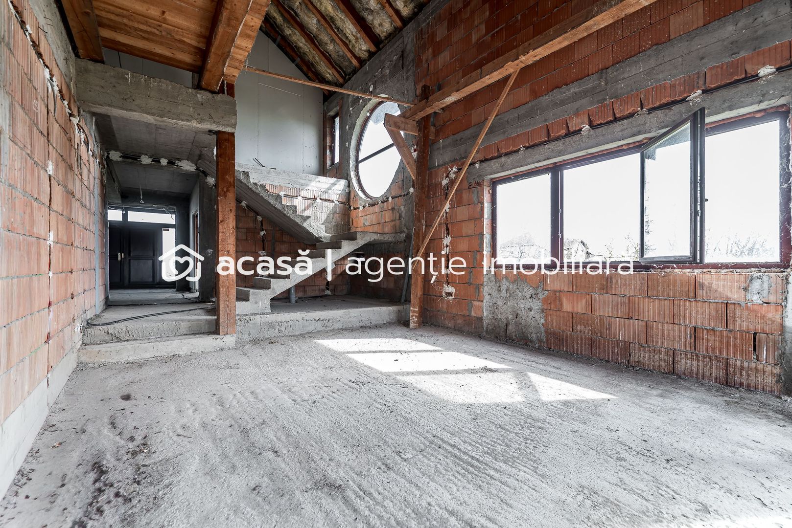 Imagine 3 - PRET NOU! Casă 6 camere - la roșu - Zimandcuz, Arad – COMISION 0