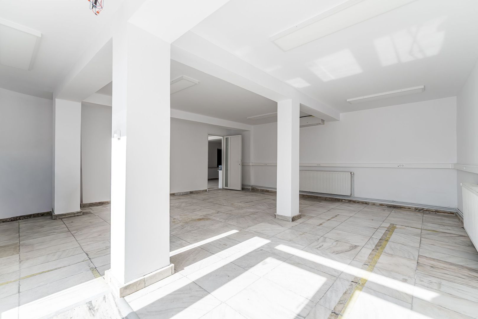 Imagine 3 - 🏢 SPATIU COMERCIAL - 400 MP UTILI - MICALACA - COMISION 0