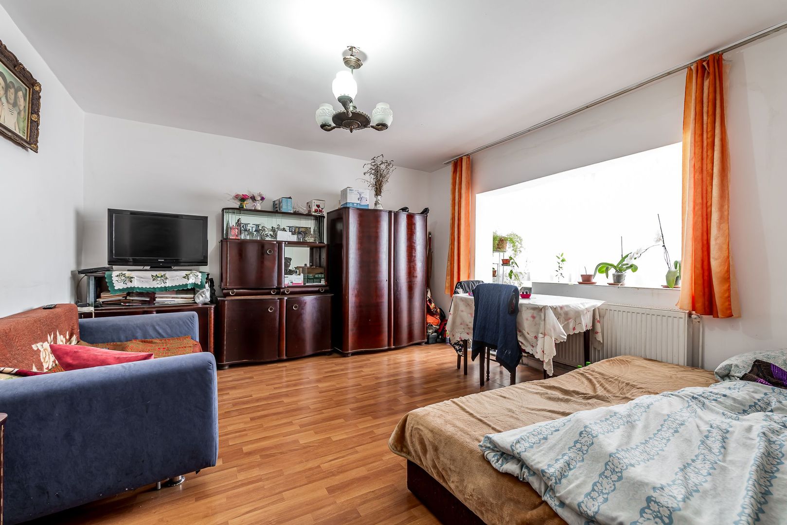 Imagine 3 - Apartament cu 3 camere decomandat la parter in Confectii Comision 0%