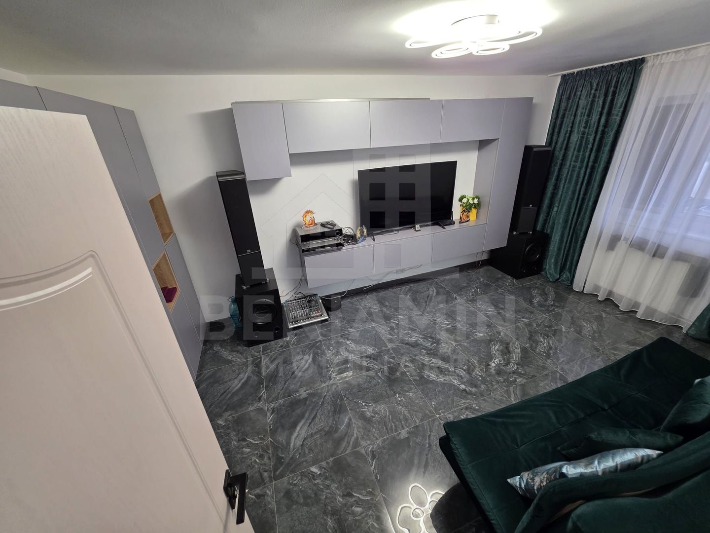 Apartament 2 camere decomandat 52mp Brazda, centrala proprie - imaginea 3