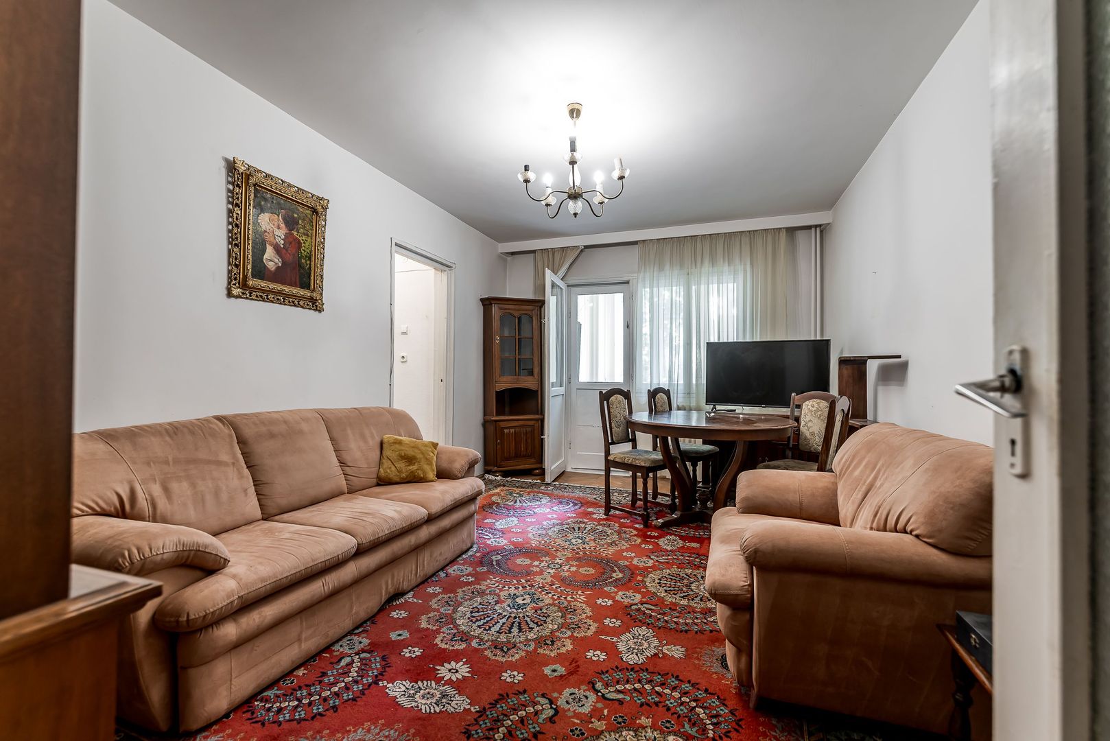 Imagine 4 - Apartament 3 camere, etaj 1, zonă verde și retrasă Poetului, Vlaicu