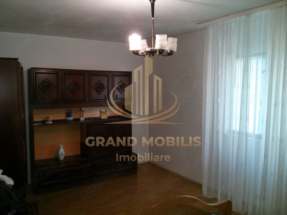 Vanzare apartament doua camere bloc recent anvelopat