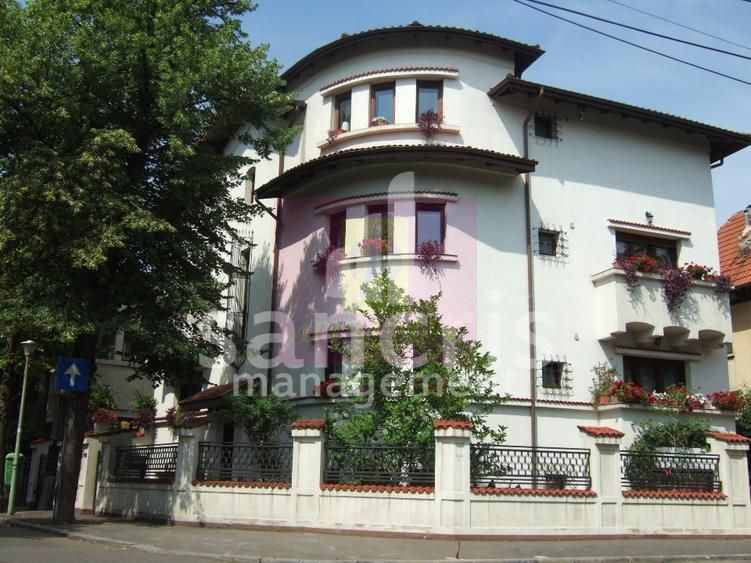 Etaj integral pentru birouri | 5 camere și terasă privată | Dorobanți