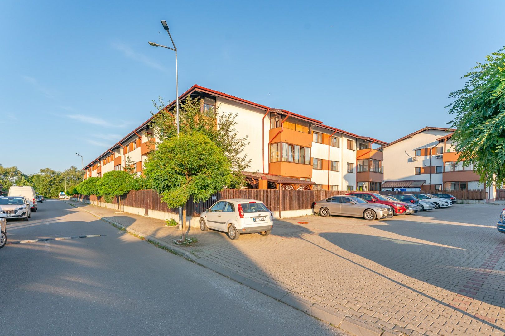 Apartament Sânpetru | 70 mp Suprafață Totală + Curte Proprie | Parcare - imaginea 14