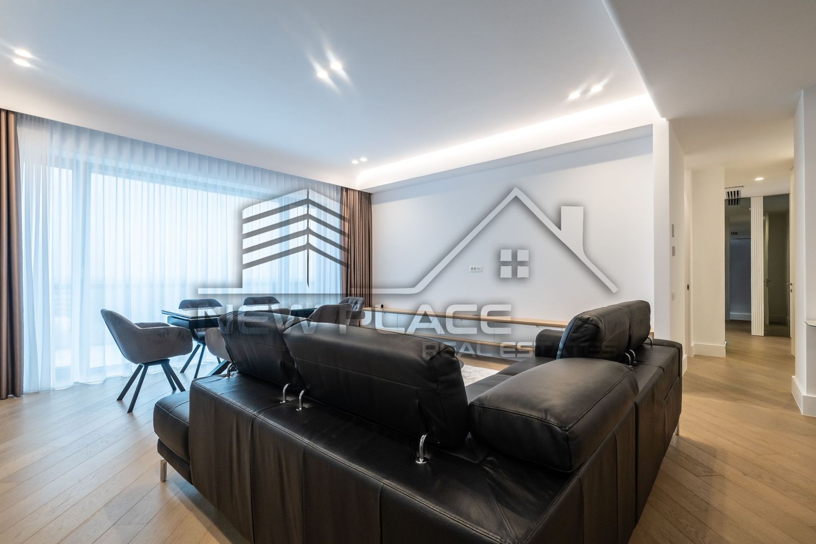 CORTINA 126 | Apartament exclusivist | Terasa 26 mp | View liber | ULTRA LUX - imaginea 5