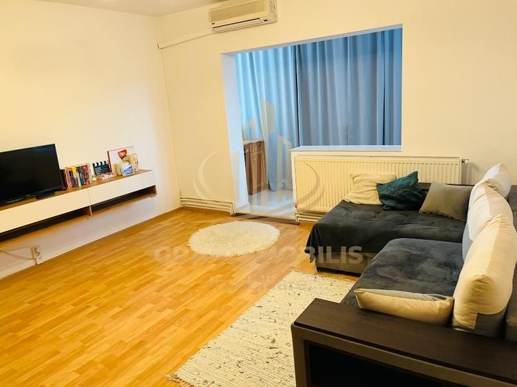 Vând apartament cu 2 camere-Aradului