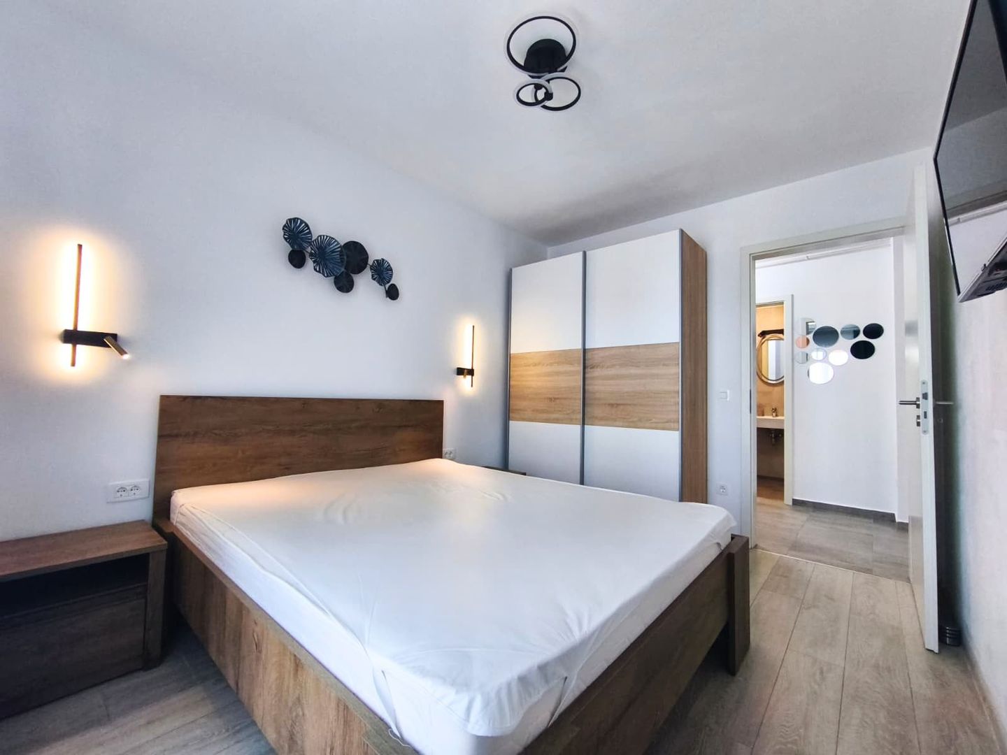 Studio Elegant în Kasper Coresi Balcon  Parcare  Boxă - imaginea 12