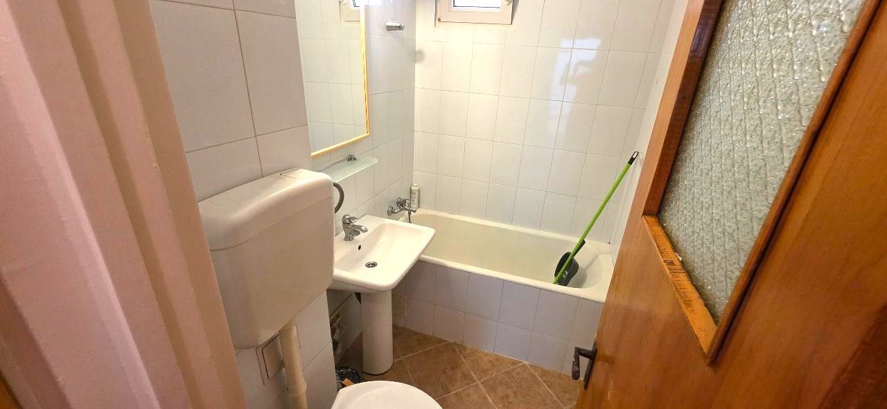 Apartament 2 camere decomandat, mobilat și utilat  Drumul Taberei parc - imaginea 12