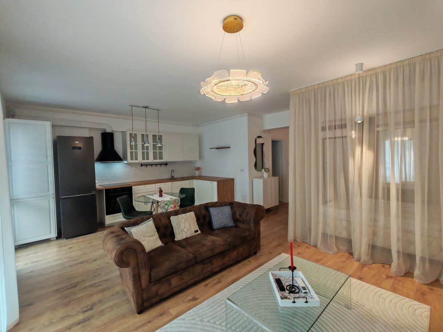 Pipera studio modern 45 mp mobilat și utilat Complex Ivory