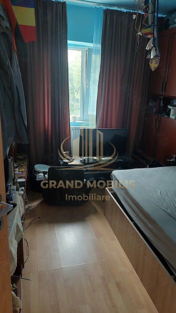 Apartament cu 4 camere Et. 1 Calea Lipovei - imaginea 3