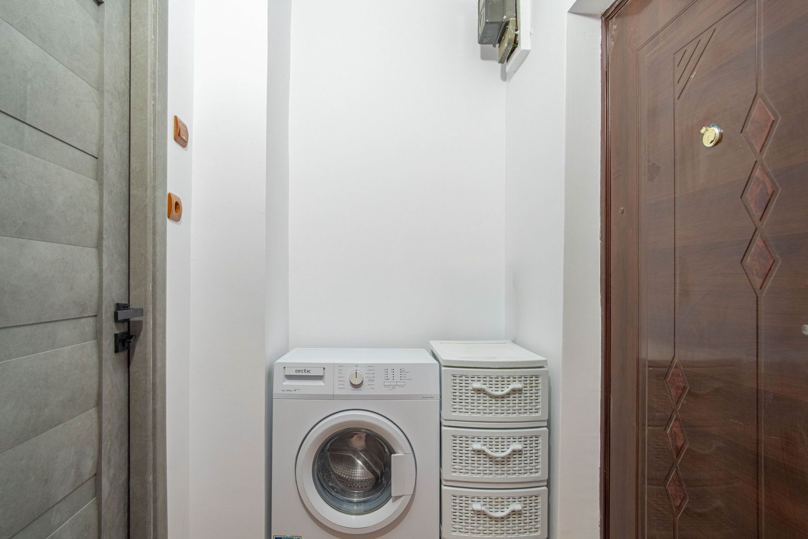 Imagine 4 - Apartament 1 cameră, Zonă Confecții - Arad