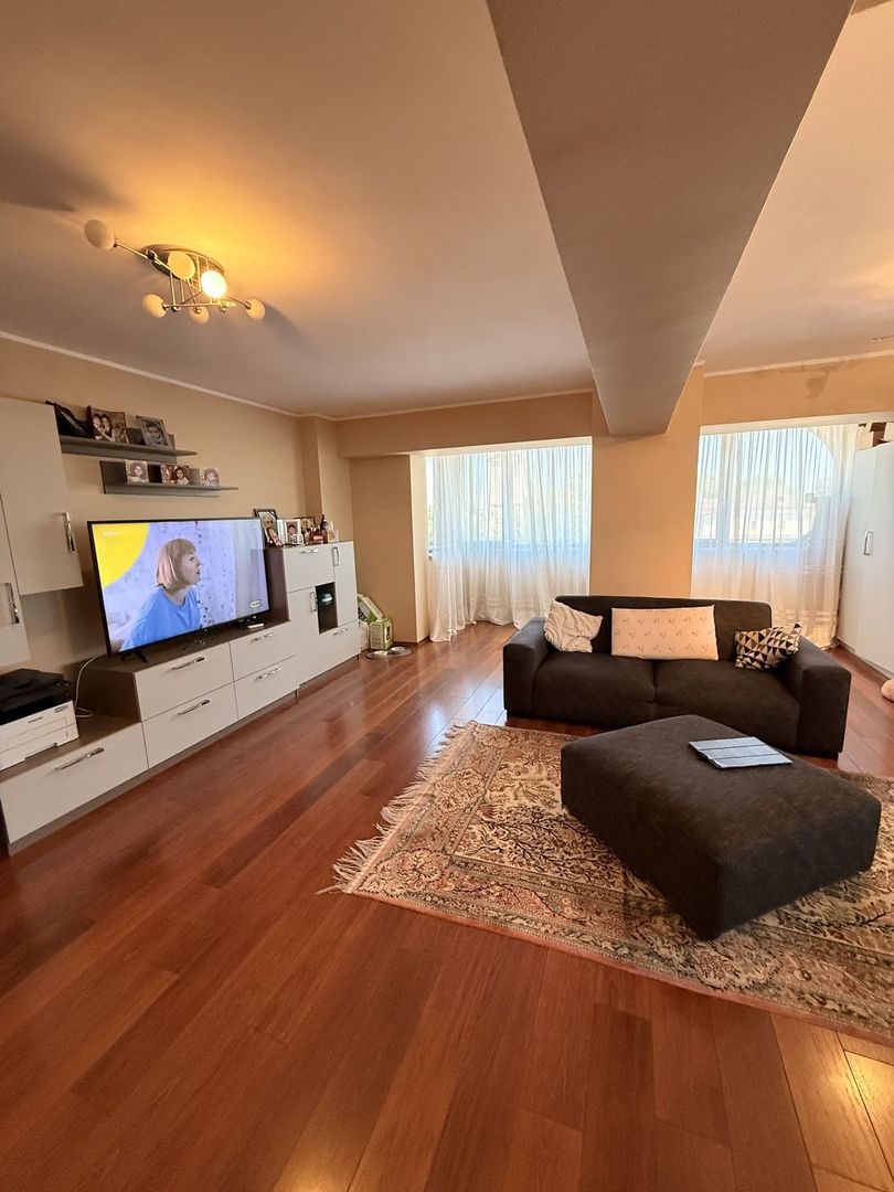 Apartament 4 camere, Strada Domnească - imaginea 10