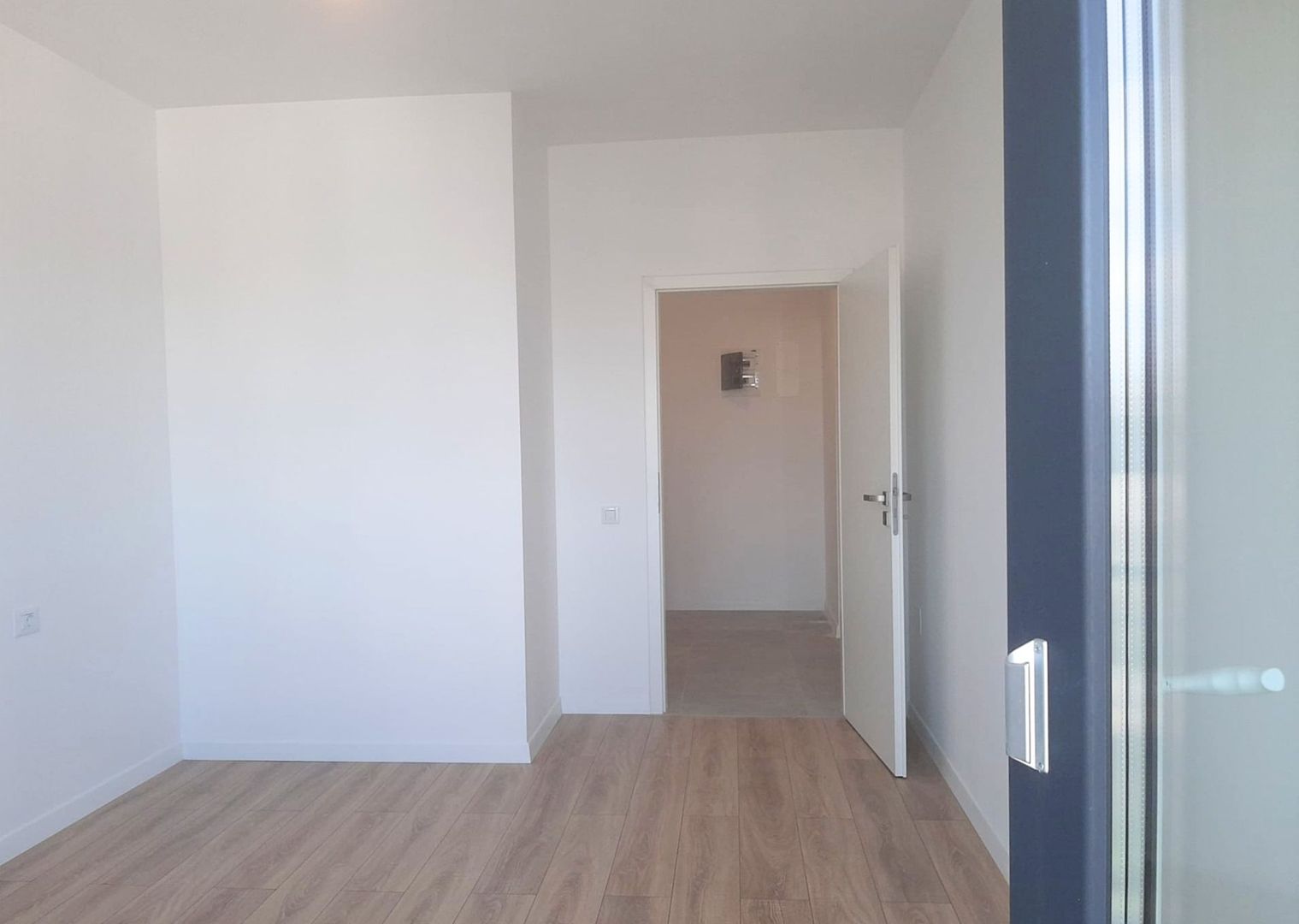 Un Apartament Pentru O Viață Bună  Coresi  2025 - imaginea 14