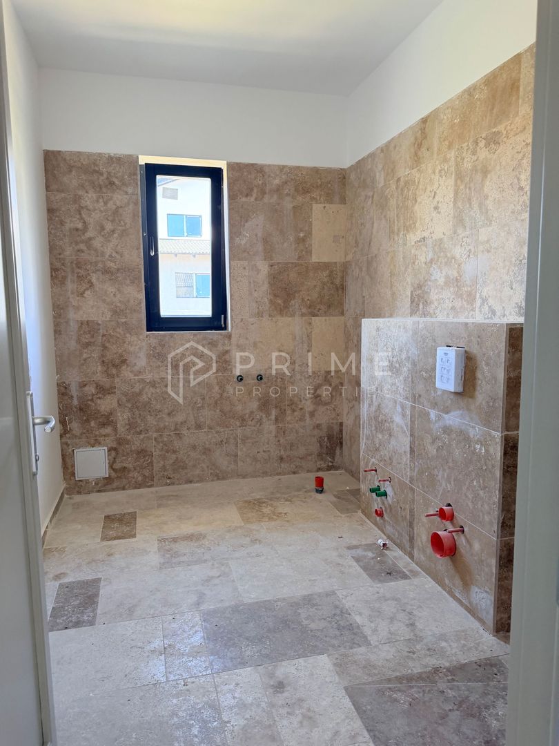 Vilă chalet modern cu perete panoramic de sticlă - Livezeni, Mureș - imaginea 14