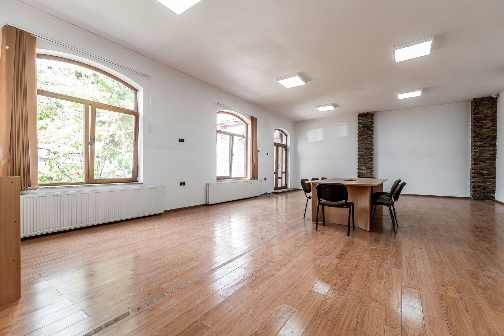 Imagine 2 - Spatiu 2 camere - 105 mp utili - COMISION 0%