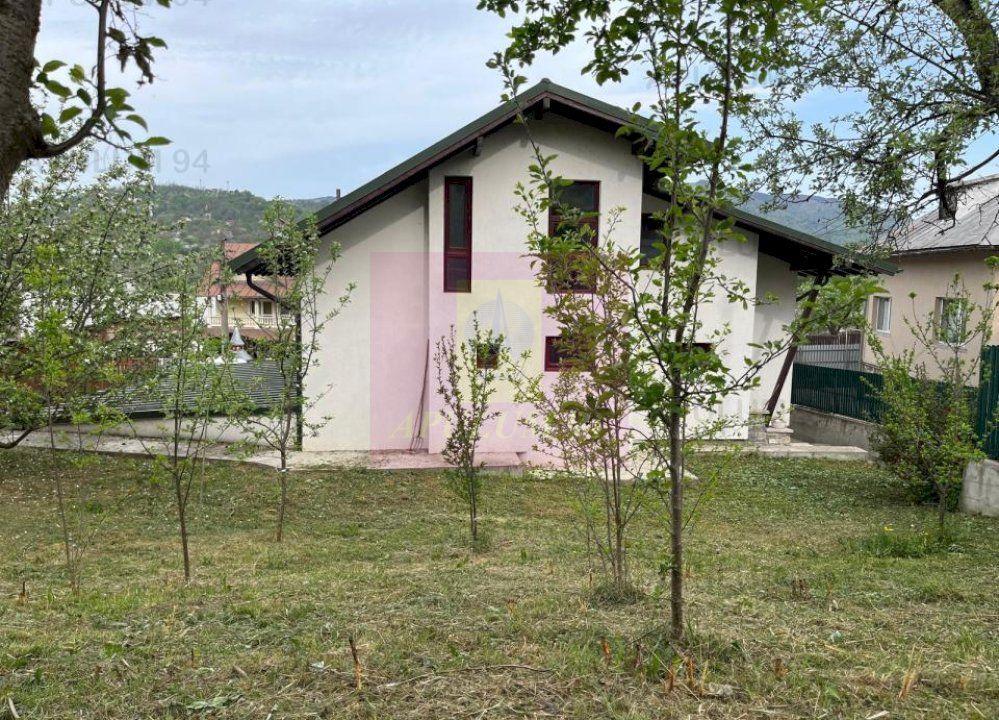 Vilă de vânzare în Comarnic - imaginea 47