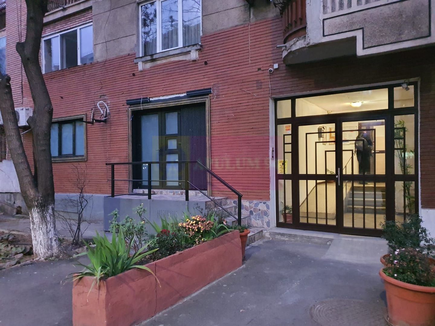 Spațiu comercial 80 mp | Stradal, Parter | Virtuții – Metrou 10 min