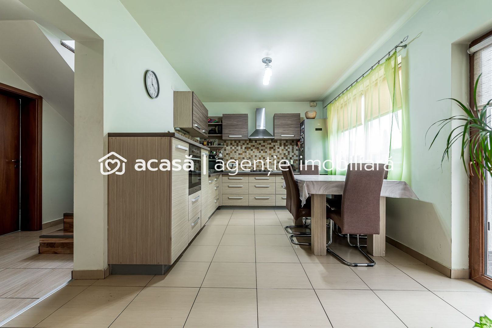 Imagine 5 - VILĂ MODERNĂ CU PISCINĂ, SAUNĂ- COMISION 0% – ARADUL NOU