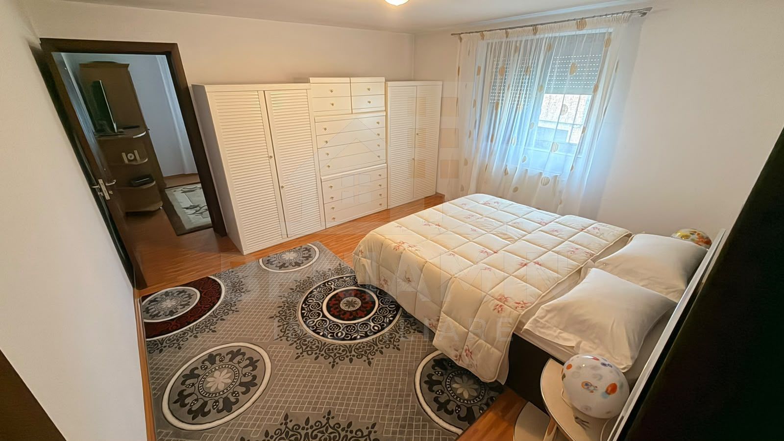 Vila-Premium-8-Camere-Teren-800mp-Panouri-6kw-Magazin-Inclus - imaginea 7