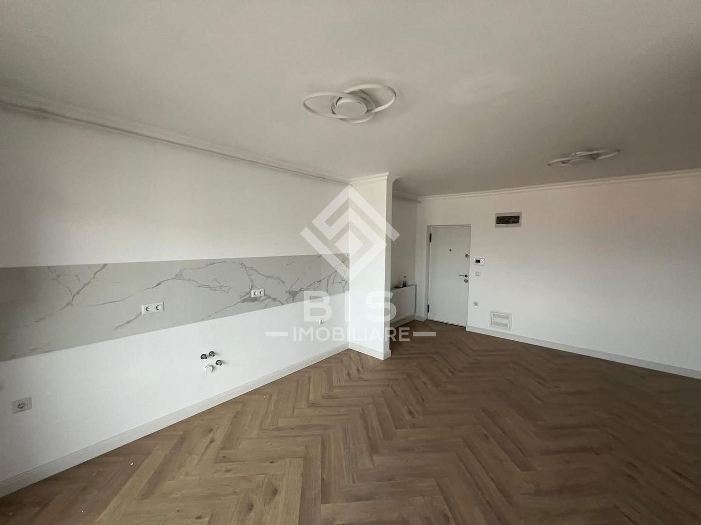 Apartament de vanzare 64 mp - Zona ISU - imaginea 3