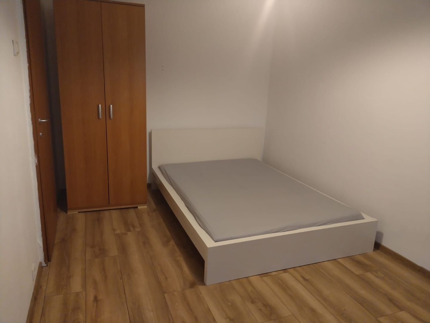Inchiriez apartament 2 camere Lipovei - imaginea 4