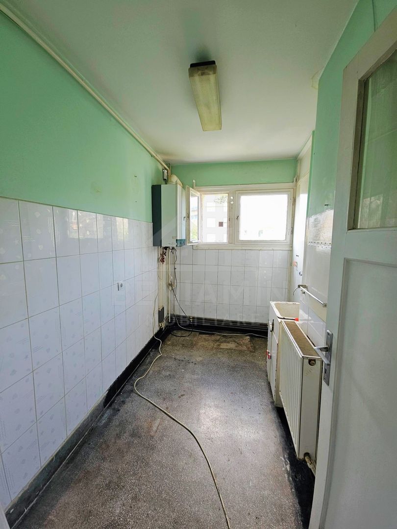 2 Decomandate-43mp-Etajul 3-Centrala termica-Cartier Astra-Brasov - imaginea 5