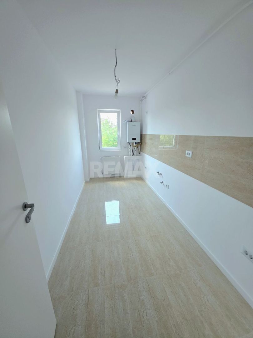 Apartament cu 3 camere în București, România - imaginea 4