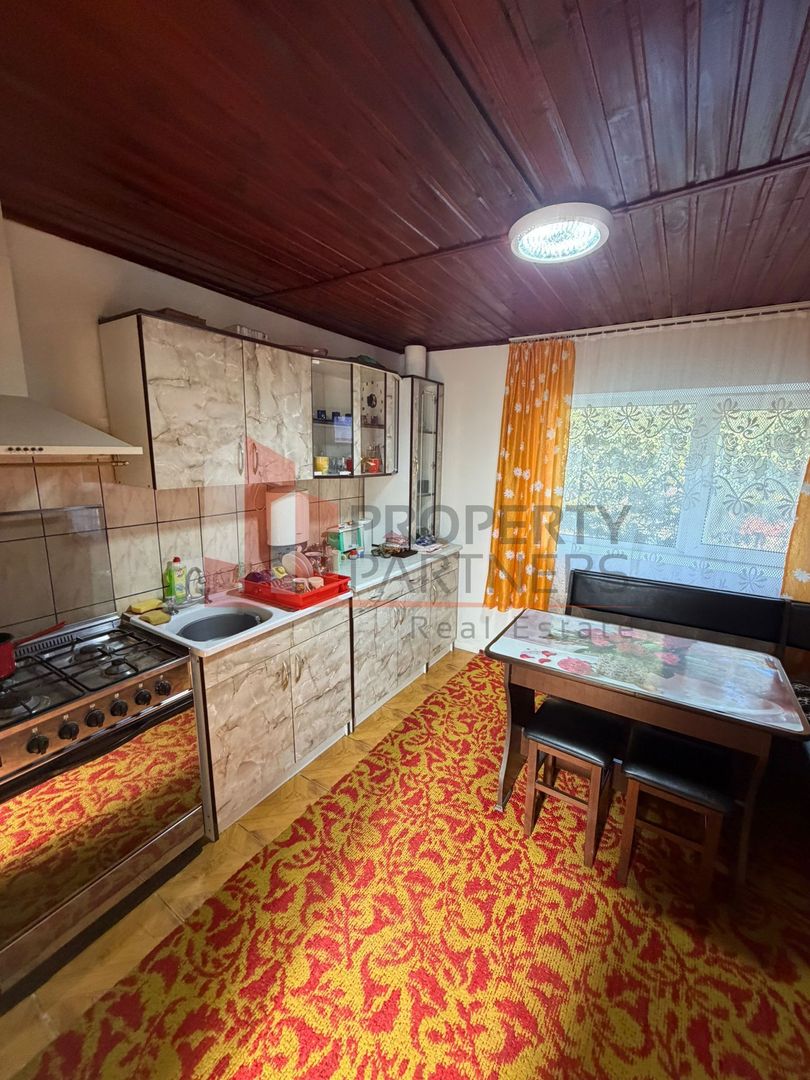 Casă tradițională cu 1800 mp teren  în Sohodol, Bran | Priveliște superba - imaginea 18