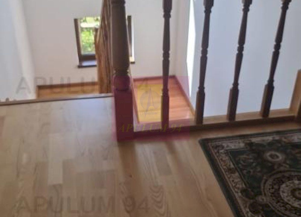 Vilă de vânzare în Breaza - Zona Liceul Militar - imaginea 13
