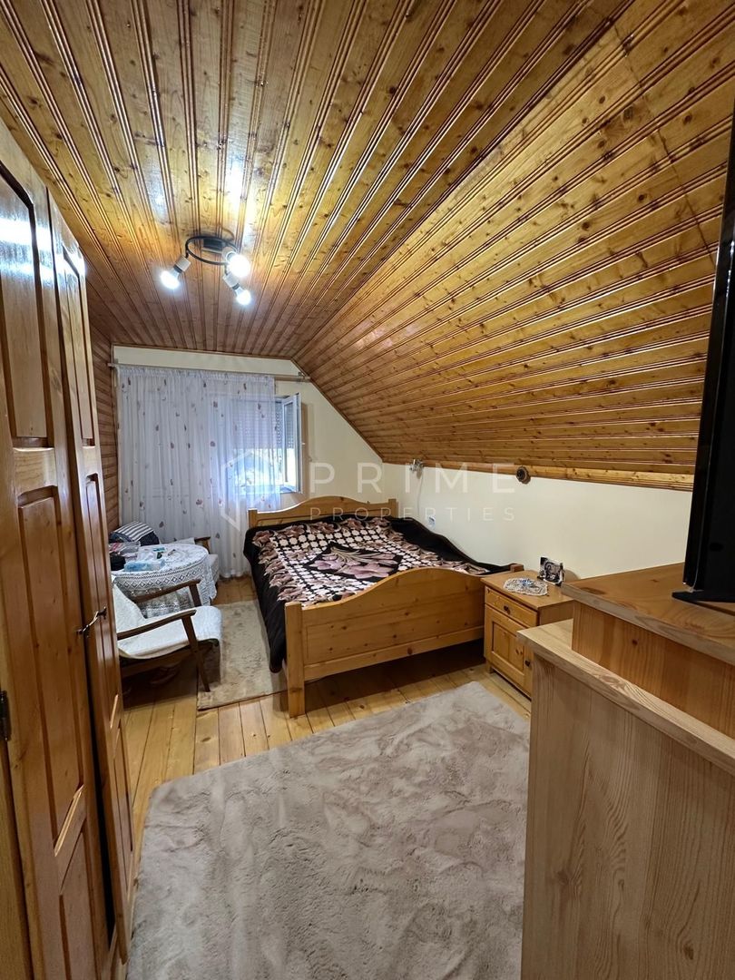 Casă spațioasă de vânzare – Corunca, zona Vatman - imaginea 8