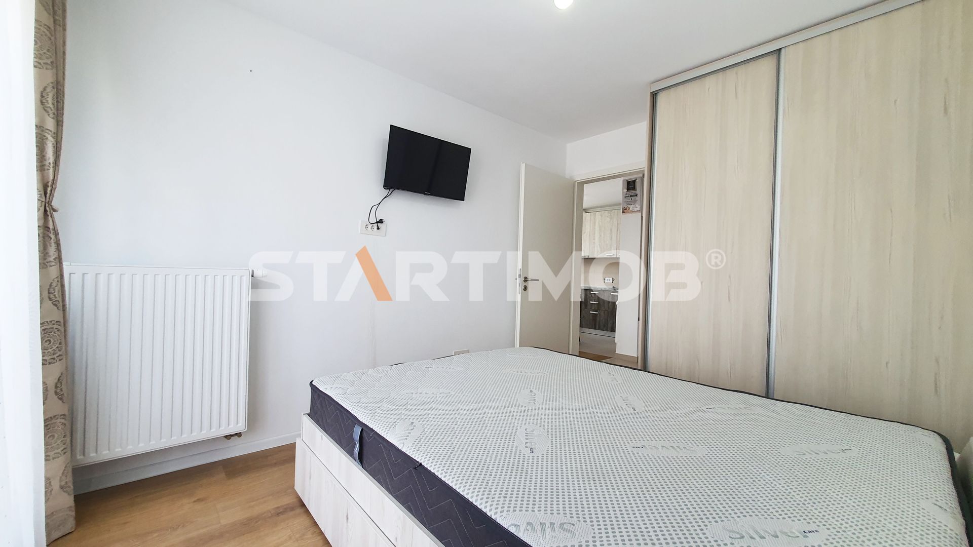 Apartament mobilat Coresi cu parcare si boxa