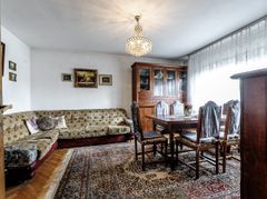 Casă din cărămidă cu 8 camere – zonă liniștită, LIPOVA