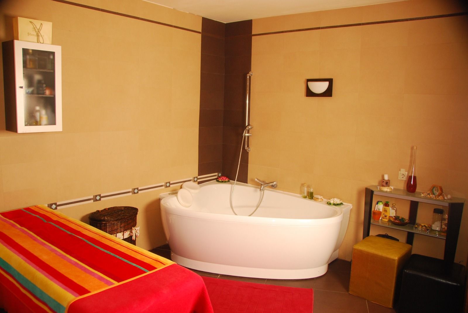 Vand casa 330 mp utili in zona planetelor Giroc, D+P+ E + pod - imaginea 26