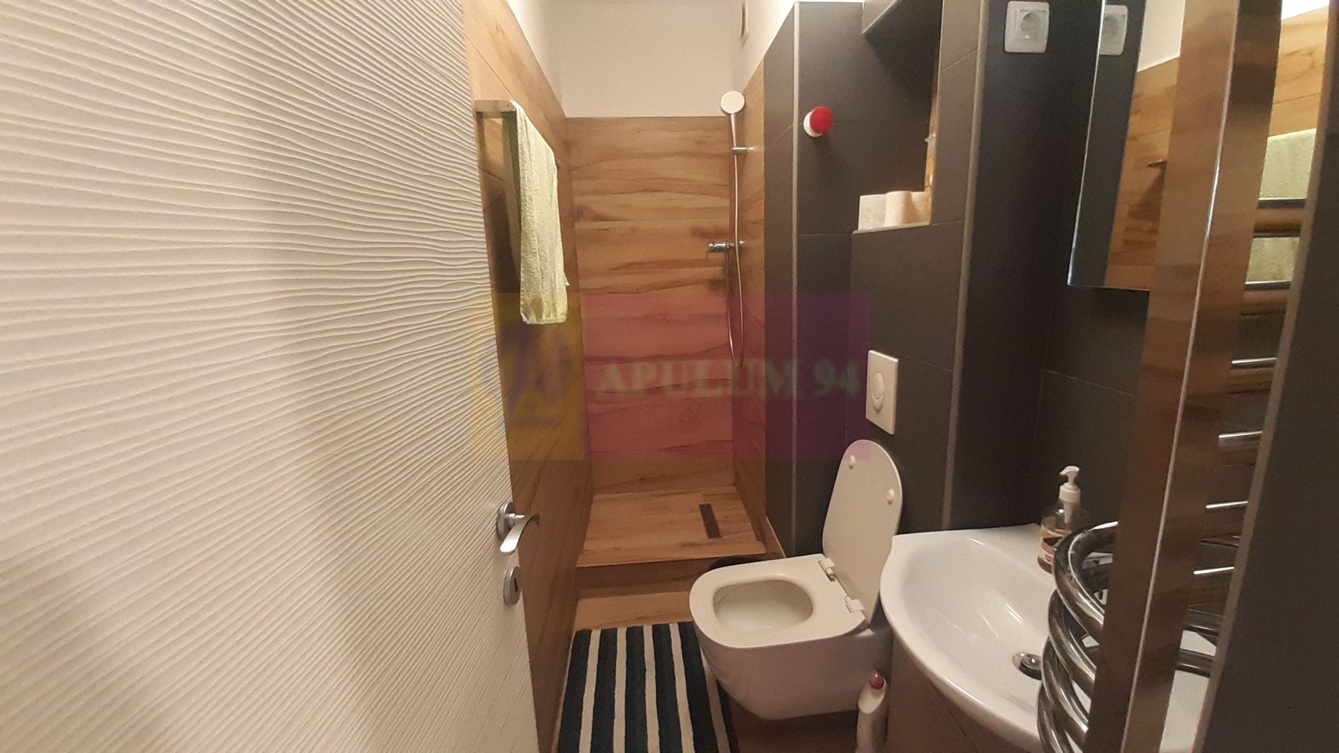 Apartament 3 Camere - Un Cămin Chic Ultracentral la Piața Romană