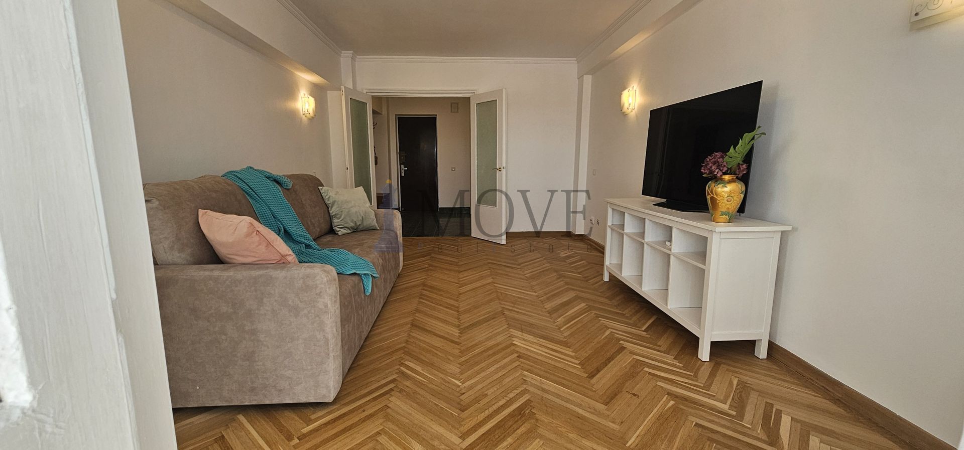 2 camere decomandate – Bulevardul Unirii nr. 8-Palatul Parlamentului — fotografia 1